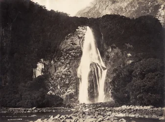 Bowen Fall, Milford Sound